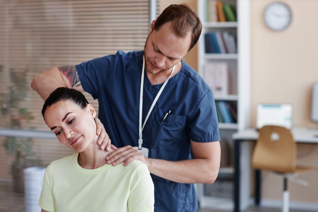 How Car Accidents Cause Neck Pain, neck pain chiropractor in Calgary, Calgary chiropractic